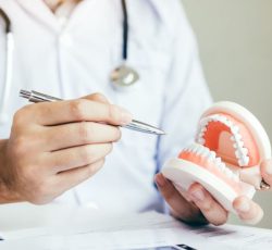 آموزش دستیار دندانپزشک (منشی امور پزشکی)