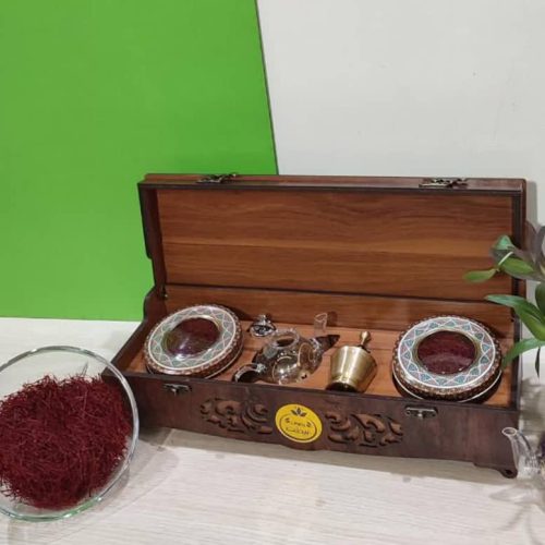 فروش زعفران صادراتی با جعبه کادویی